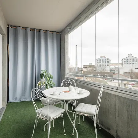 Apartment Bel 80m2 - 2 Parkings - Ile De *